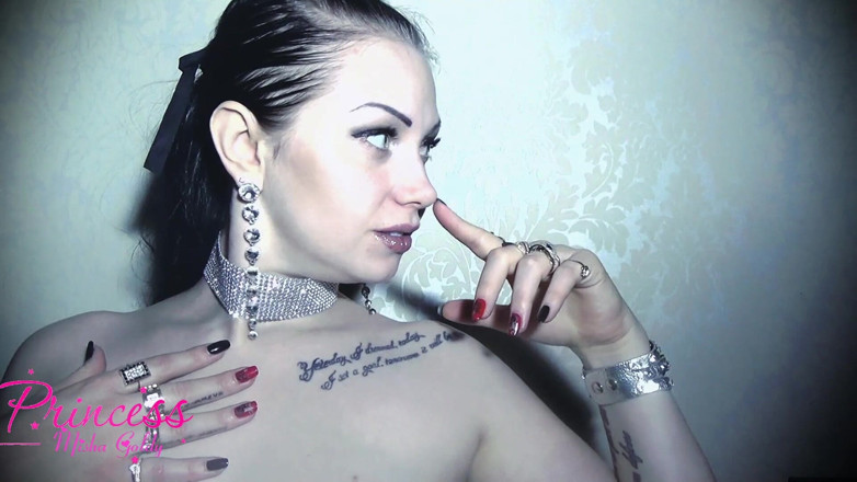 Goddess Misha Goldy: Fetish lipstikku &amp; glitterymu