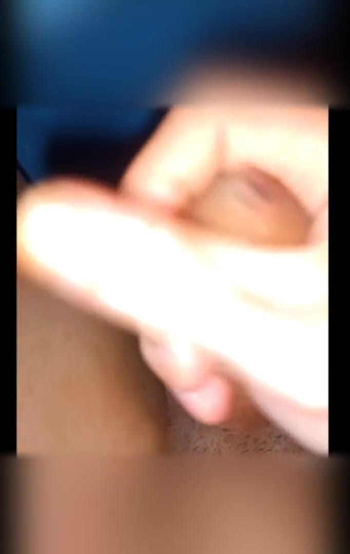 Shushu: Uncut Dick Jerking off Cumshot