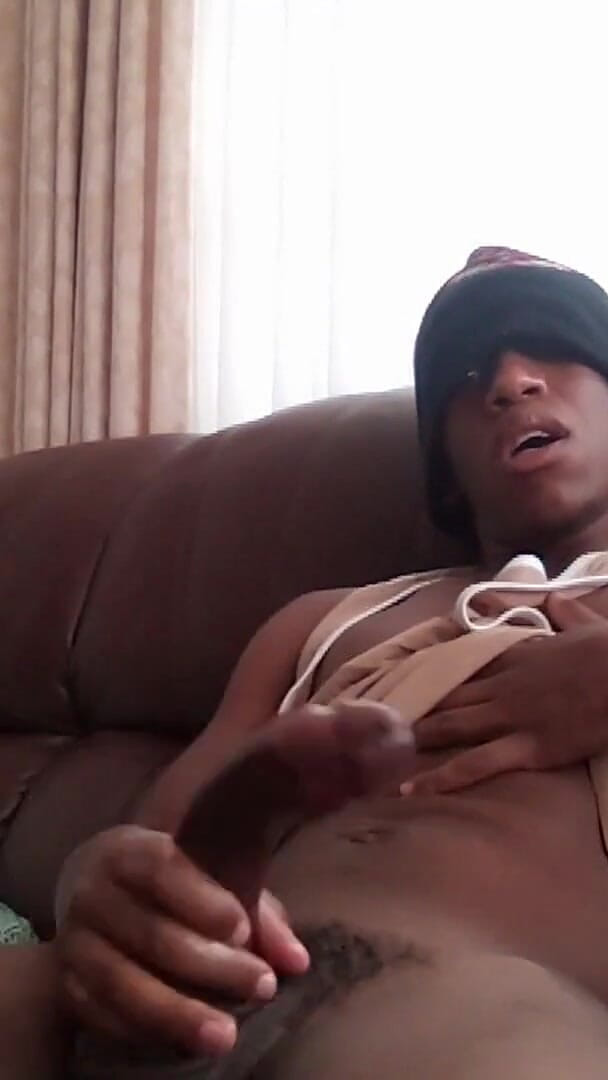 Ebony Guy Rubs Dick Until He Cums (Nick Jamile) Ebony Guy Rubs Dick Until He Cums (Nick Jamile)
