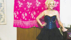 Marvellee Studios: Yanan eyer kostümlü oyun - yoruldum