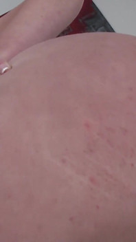 Vanessa è una giovane cagna arrapata