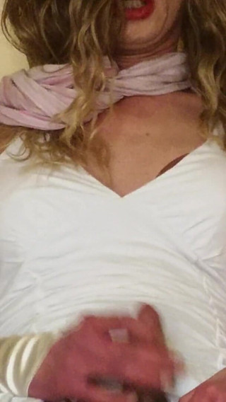 Wet Perversions In Nylons: Porter la chasteté et être excité, partie 3