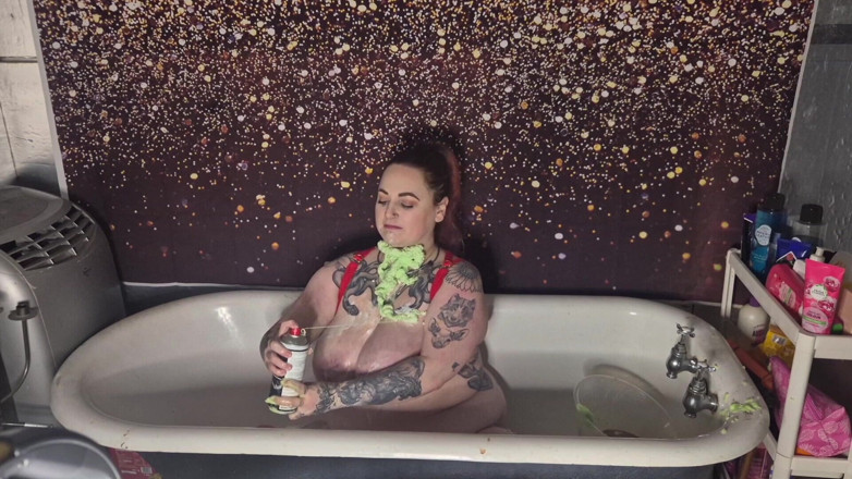 Bambi_beauty1: Cream și Distracție Gunge!
