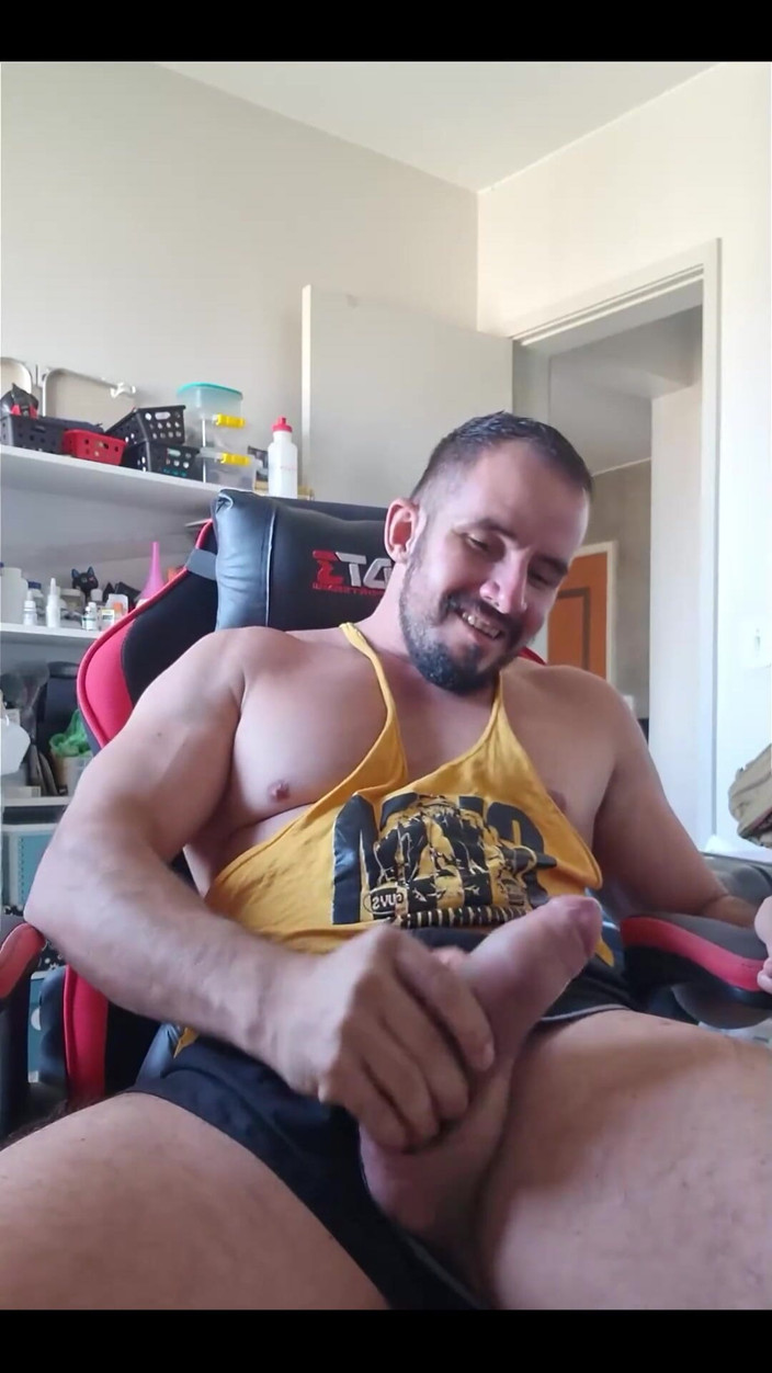 TpowerX: Tomé algo que me puso muy cachonda