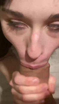 18 Yo 뻔뻔한 자지 쑤시기