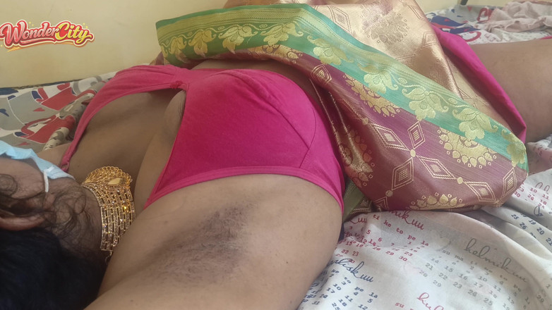 Palani69: Çiftler yatakta ateşli sikişiyor