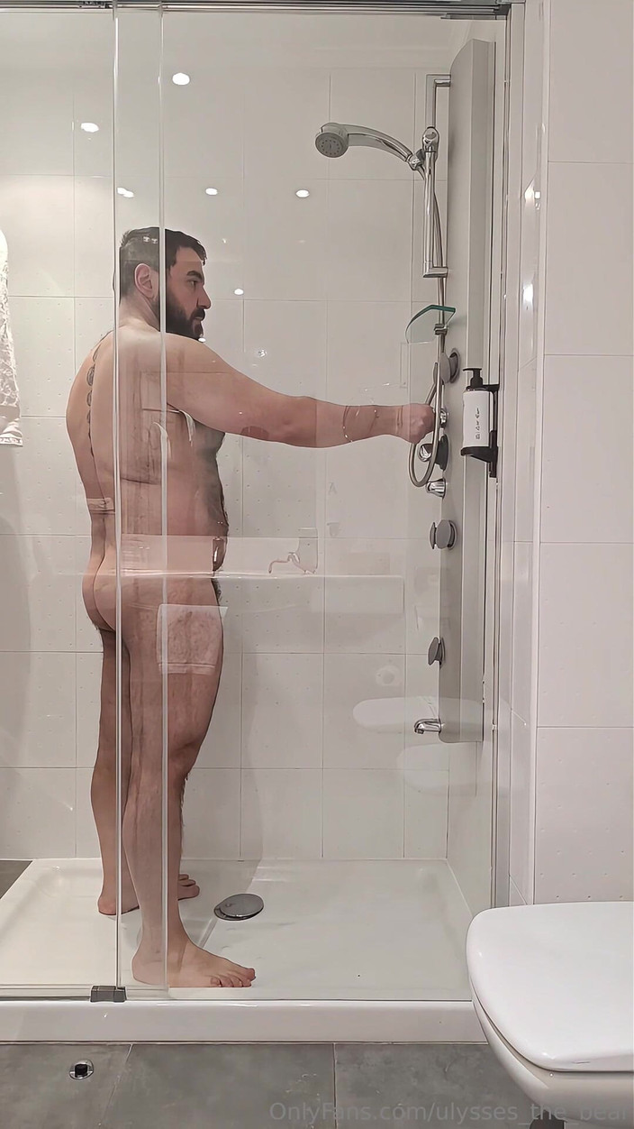 Ulysses the bear: Hanya tubuh basah, dan imajinasimu