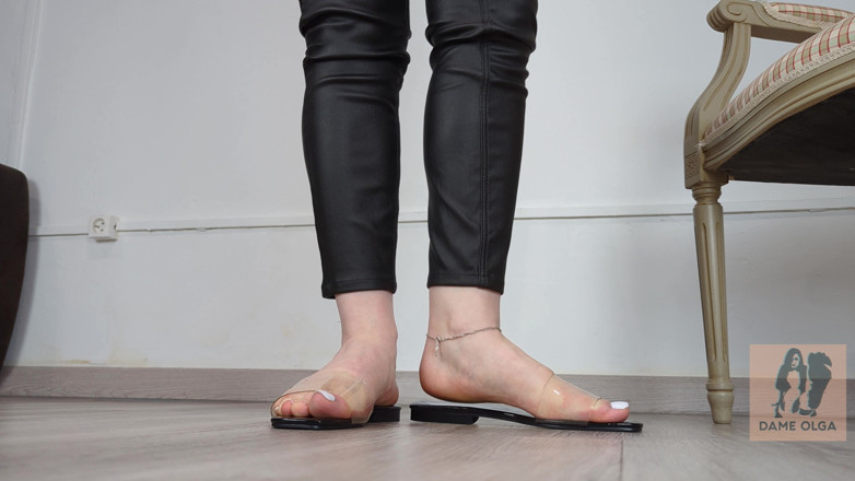Dame Olga: (697) Collezione di scarpe: diapositive piatto in pvc chiaro - dame...
