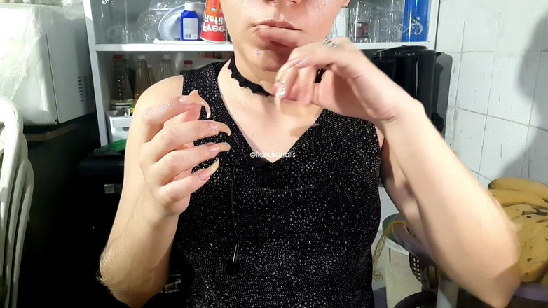 Goddess Li: Luscious Nails