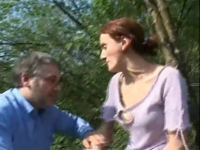 XTime Vod: Ugly couple in the park