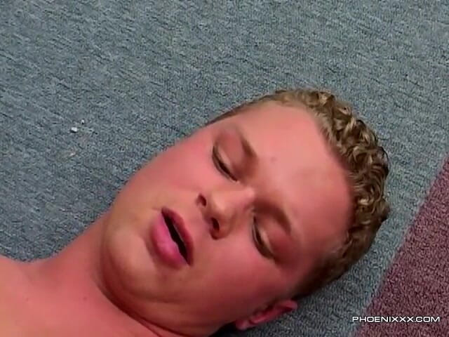 Phoenixxx: Hung Army Lads Suck &amp; Fuck