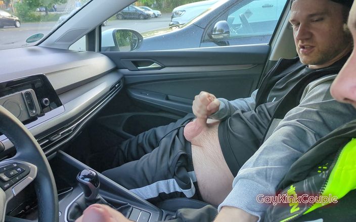 GayKinkCouple: Tričko na mořidlo s mrdkou 3 riskantní zábava v autě