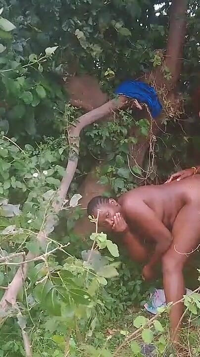 She Wanted to Fuck Me so I Took Her to Hand Uncompleted Building We Now Went to the Bush and Fuck (Lagosboy)