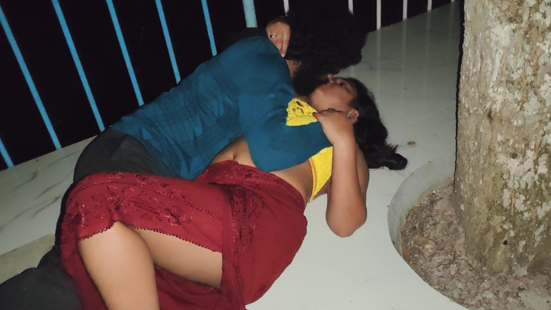 Vaigavarun45: Outdoor Sex Near River in Night, Mallu Couple Romantic Fuck...