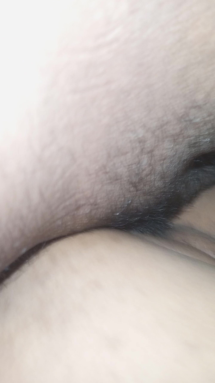 Multisquir___t55881___: Pau preto na linda buceta branca
