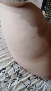 Quente loira madrasta rabuda de salto alto sentando esfregando buceta peluda dando-a para bbc creampie comendo porra Parte 4