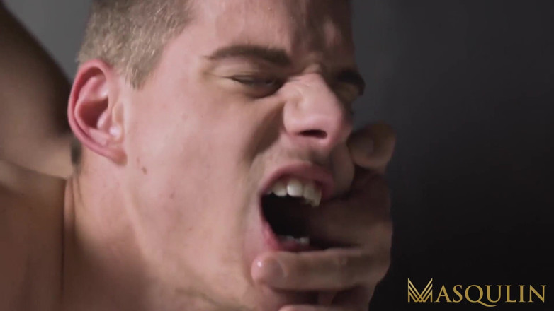 Masqulin: Masqulin - hardcore zonder condoom met Collin Lust en Lev Ivankov