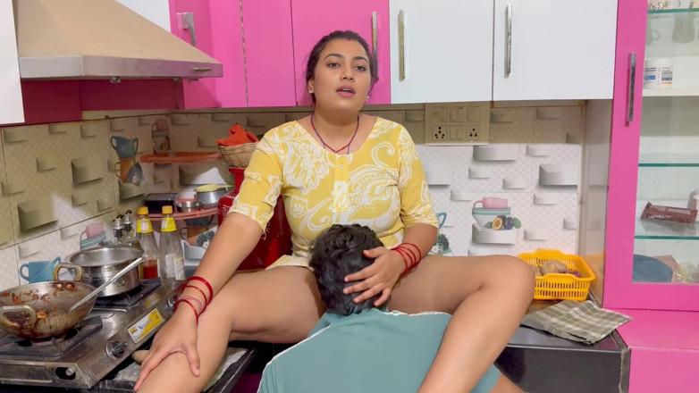 Hotty_ragini: My younger stepsister accidentally sent me her nude photo, I...