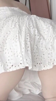 Crot di dalam memek abang tiri asiaku yang imut 18 tahun