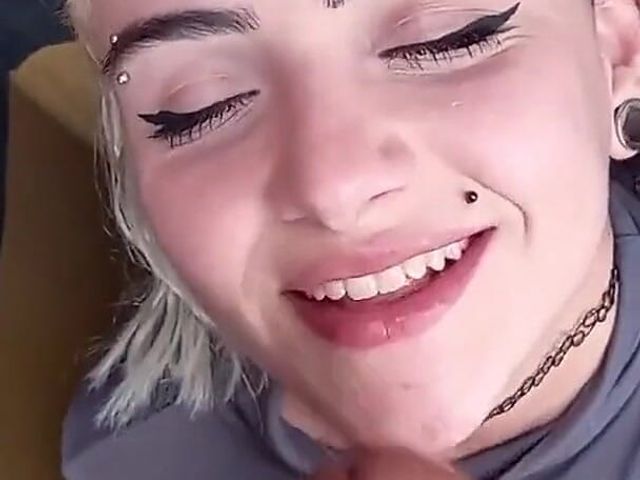 Blowjob in the Mall Parking Lot (Mano Nico)