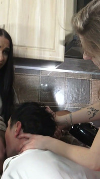Brat Girls Pussy Licker!
