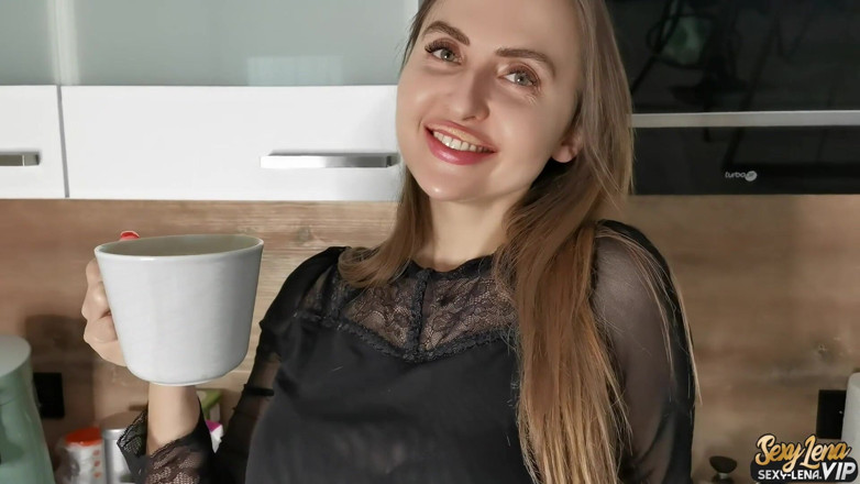 Goddess Lena: La femme au foyer parfaite ?