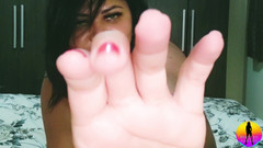 Suellen Santos: Tarian sensual dan foto bonus model latina