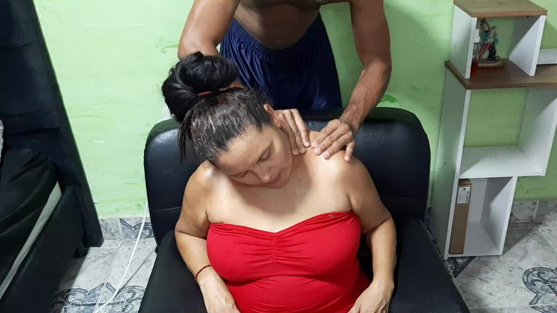 Javi: Pijat erotis ibu mertuaku yang berakhir happy ending