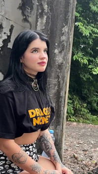Rande s altgirl skončilo tvrdým sexem a hlubokým kouřením na opuštěném místě