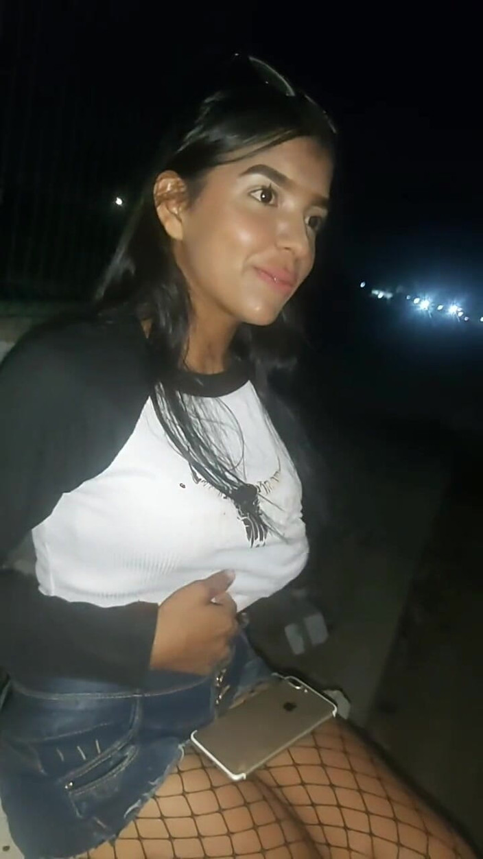 Angelhotmex: A 19-year-old Unknown Woman - Angelhotmex