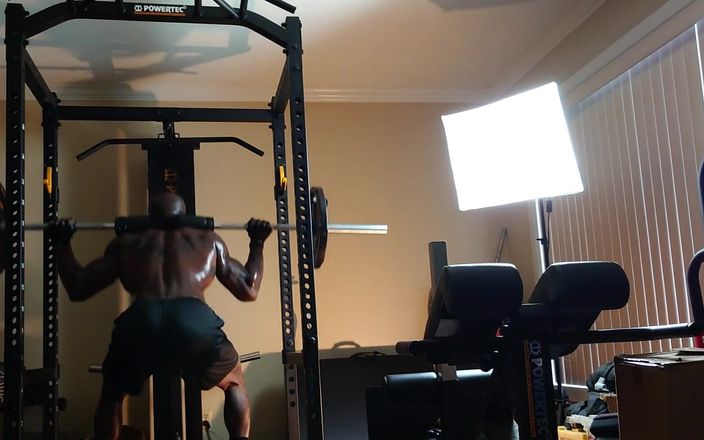 Hallelujah Johnson: Träning i gymmet ep. 6