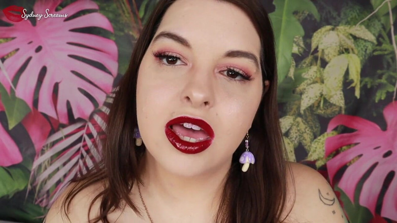 Sydney screams fetish: Margine pentru buzele mele întunecate