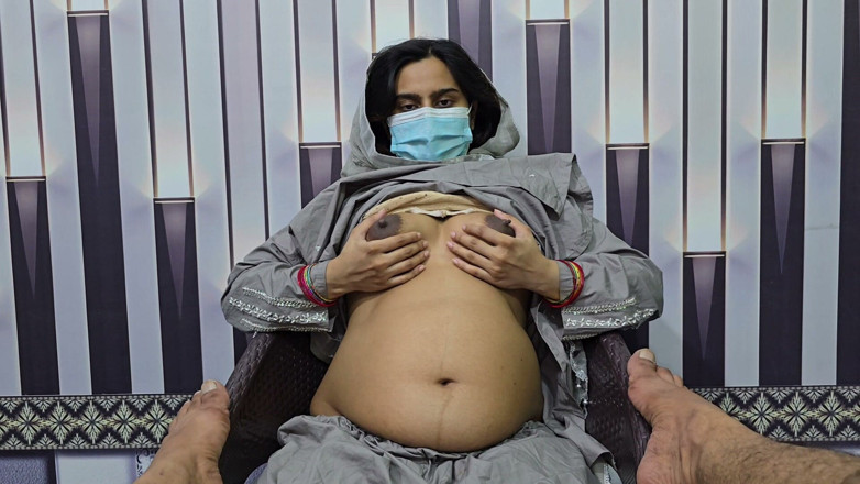 Faryal: Stepsister Watching Me - Dirty Talk Hindi Audio