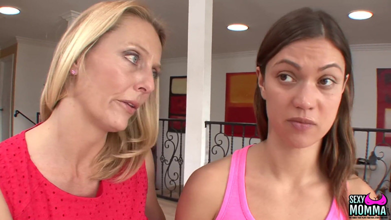 Sexy Momma XXX: Branda makes stepdaughter mandy cum!