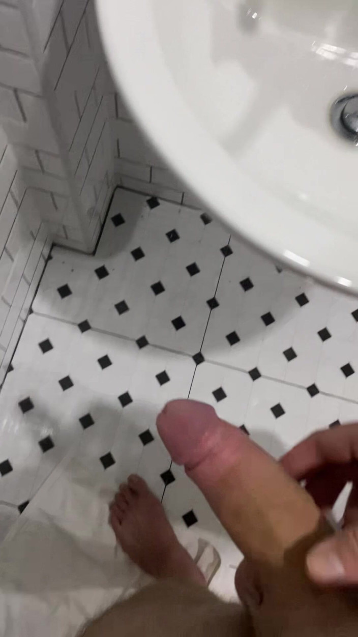 Alexos333: Mladý chlapec masturbuje