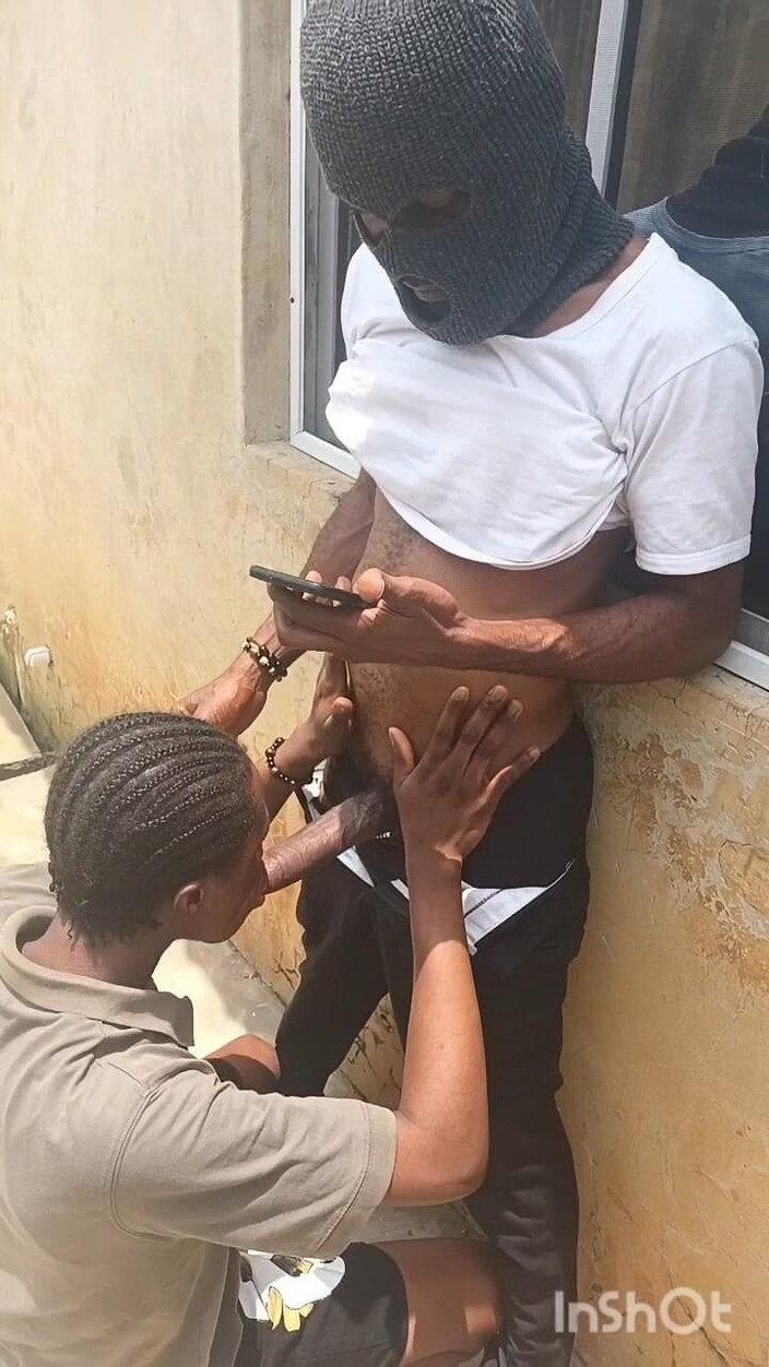 Bello_chariot: Gay Hero