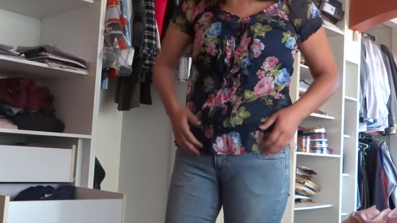 Ardientes69: My wife's stepsister shows off and asks me to make...