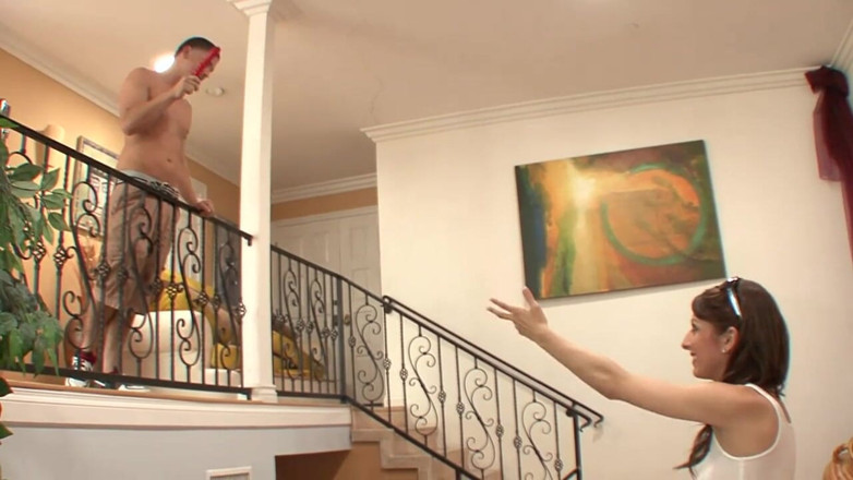 Old PIGS XXX: Una polla gruesa para la zorra morena