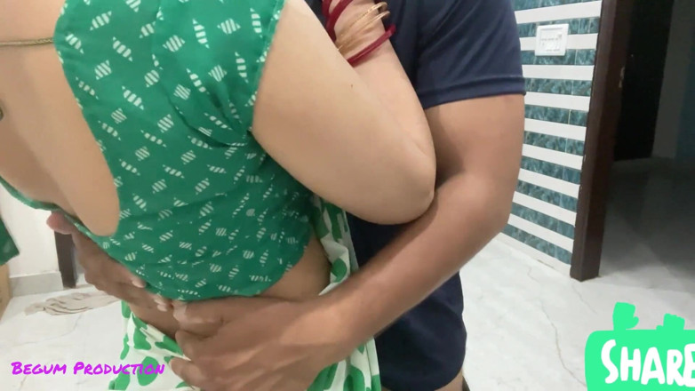 Rukshaar Begum: Indiancă Desi Bhabhi a fost futută cu agent în bandă largă