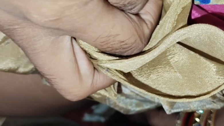 Desisexycpl123: Priya Bhabhi Fucked Hee Nighbour Boy