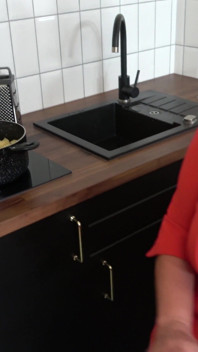 La Formosa MILF Tedesca Krizzi Viene Scopata Dopo L'appuntamento per Cena!