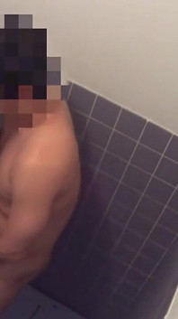 개인 촬영을 위해 포착된 날씬한 50대 아내. 격렬한 절정에 이르는 긴장된 사건 - 2부