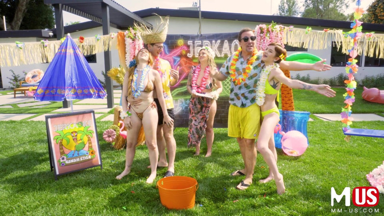 Model Media US: Jerkaoke auf Hawaii – Madison Morgan, Rosalyn Sphinx, Jessy Jones und...