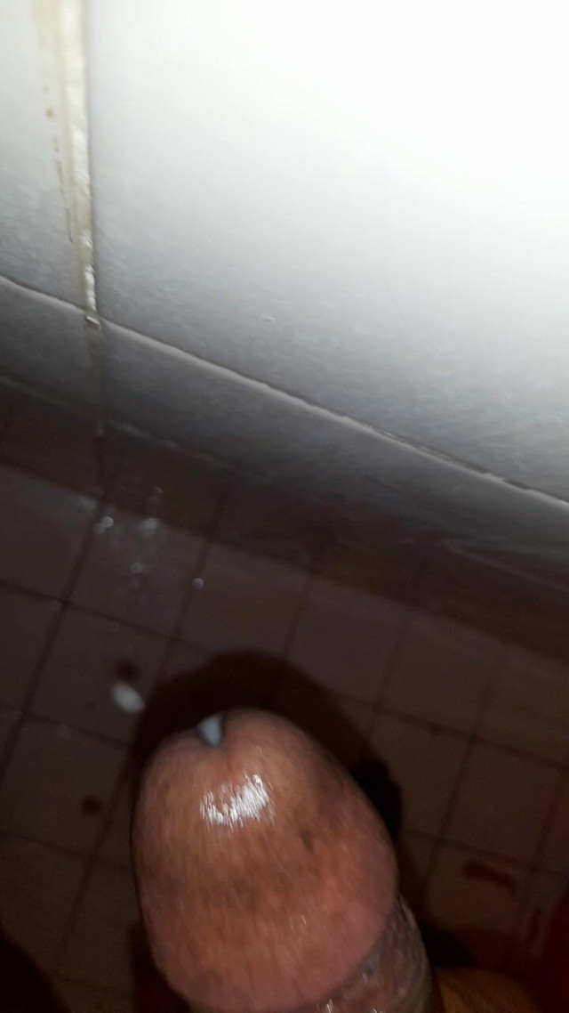 Jerking off S12 Ep5 (Black guy) Jerking off S12 Ep5 (Black guy)