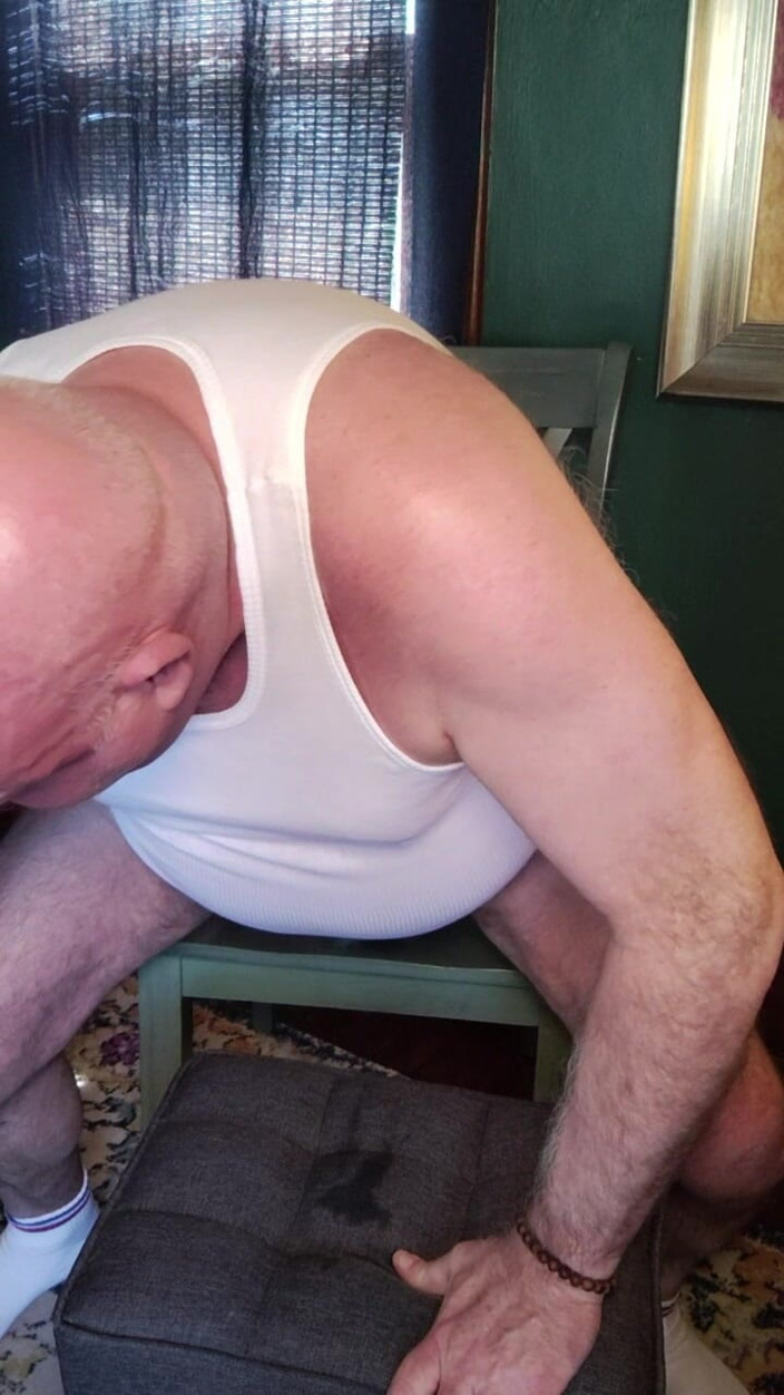 beardaddychub: Un beau-père montre à son beau-fils comme il aime ça !