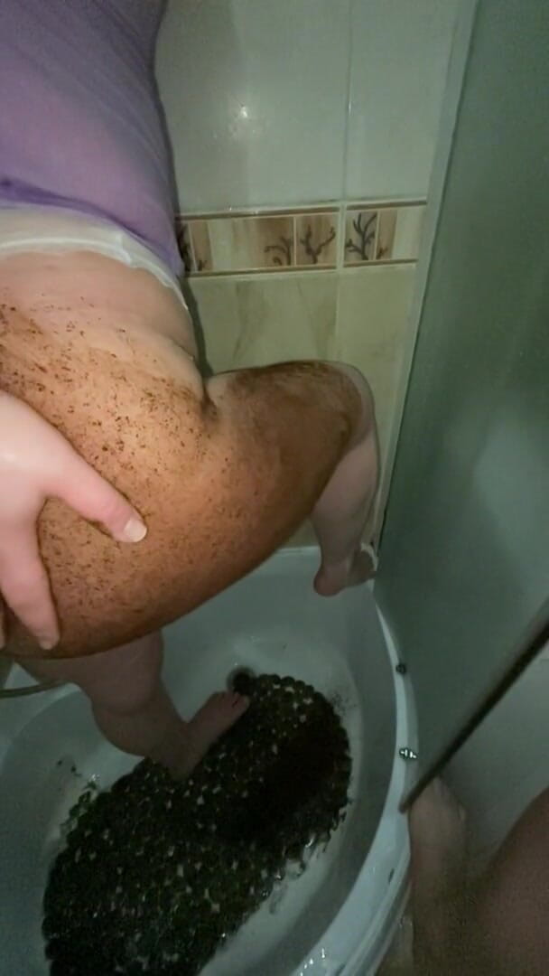 StasyBoo: Omg, was sie in der dusche gemacht hat! Heiß!