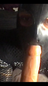Vibrator în latex