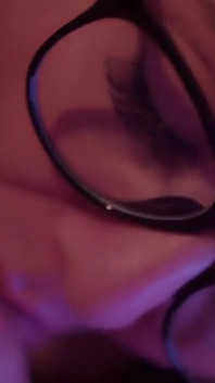 흑인 대물 자지에게 따먹히는 음란한 마누라