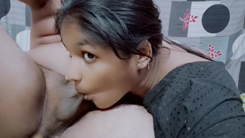 Couplemastiii: Sora vitregă indiană suge pula fratelor vitreg