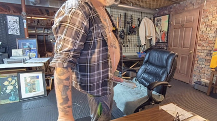 City hog: Pumped, plugged, fingered